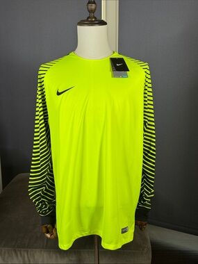 Nike Men’s Long Sleeve Gardien Goalkeeper Shirt Neon Yellow and Black Size XL